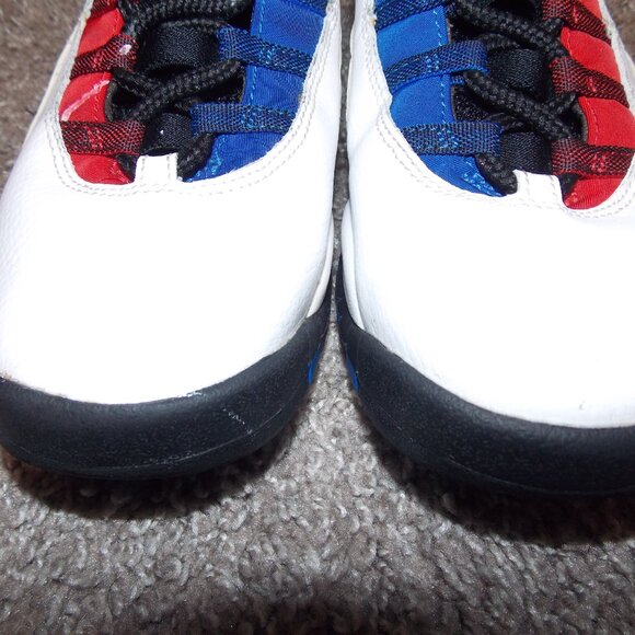 AIR JORDAN X WHITE/UNIVERSITY RED Youth Size 7 - Picture 2 of 11